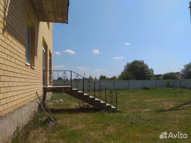 Коттедж 380 м² на участке 15 сот.