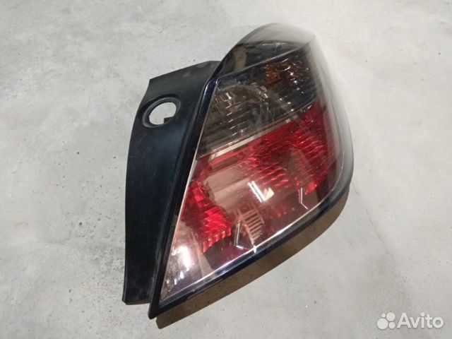 Фонарь задний правый Opel Astra H 3D хетчбэк 07