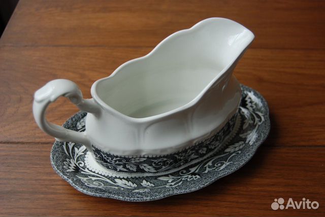 Соусник J & G Meakin Renaissance, Англия Соусник J & G Meakin Renaissance, Англия