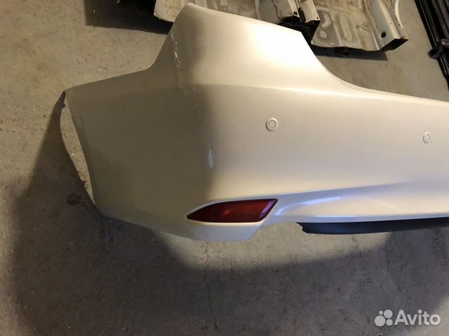 Бампер задний (перламутровый) на Toyota Camry V55