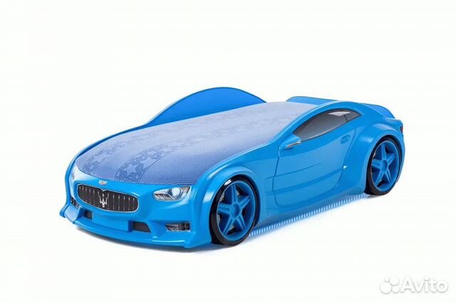 Кроватка машинка объёмная