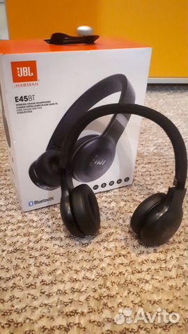 Беспроводные наушники JBL E45Bt