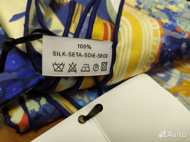 Шёлковый платок Salvatore Ferragamo новый Шёлковый платок Salvatore Ferragamo новый