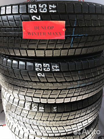 Комплект зимних шин бу R17 dunlop winter maxx SJ-8