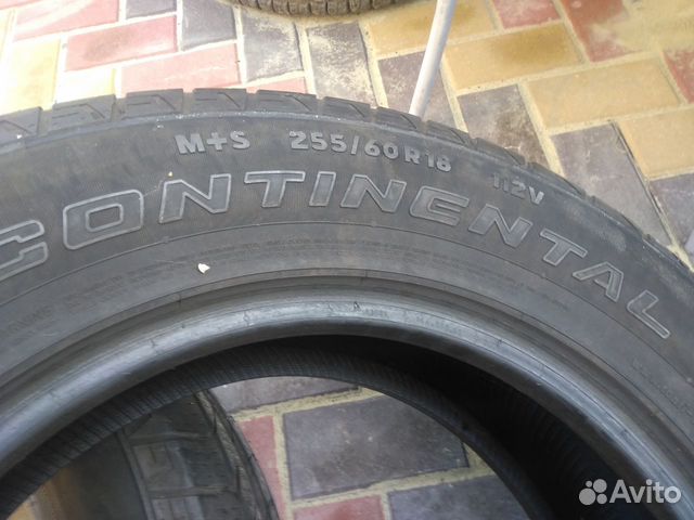 Продам 2 баллона 255/60 R18 continental