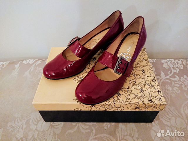 Лакированные туфли из натуральной кожы 38р Эконика