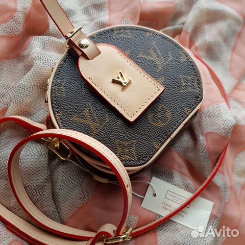 Сумка поясная Louis Vuitton круглая Сумка поясная Louis Vuitton круглая
