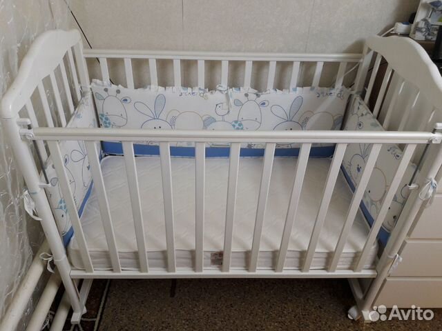 Кроватка и матрас (комплект в кроватку в подарок) Кроватка и матрас (комплект в кроватку в подарок)