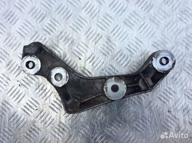 Кронштейн переднего редуктора Mercedes w221 S CL