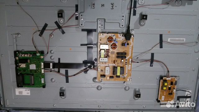 ЖК телевизор panasonic TX-LR50 с дефектным экраном