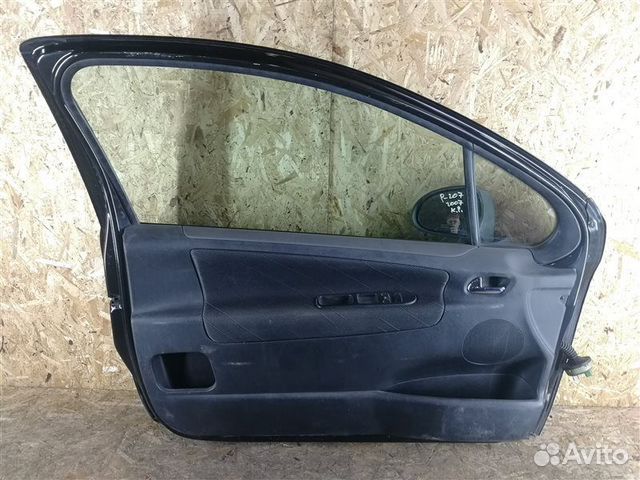 Дверь передняя левая Peugeot 207 2009 Дверь передняя левая Peugeot 207 2009