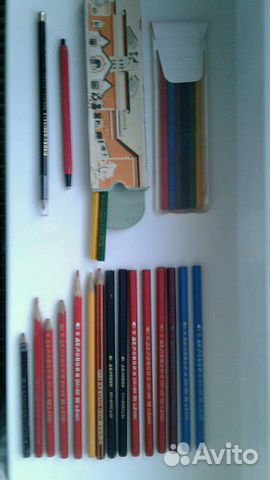 Карандаши цветные и простые СССР