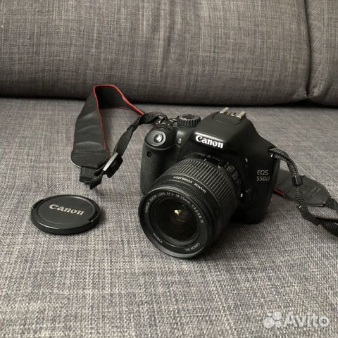 Зеркальный фотоаппарат Canon 550 D Зеркальный фотоаппарат Canon 550 D