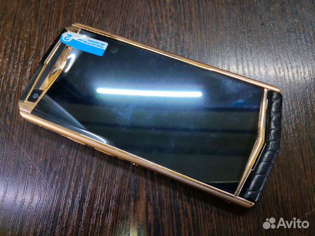 Vertu Aster P Gold Alligator Vertu Aster P Gold Alligator