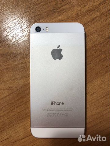 Телефон Apple iPhone 5 S