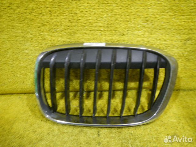 Решетка радиатора левая BMW X1 F48 (15-н.в.) Решетка радиатора левая BMW X1 F48 (15-н.в.)