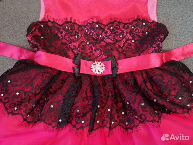 Платье бальное пышное розовое Малиновое Платье бальное пышное розовое Малиновое