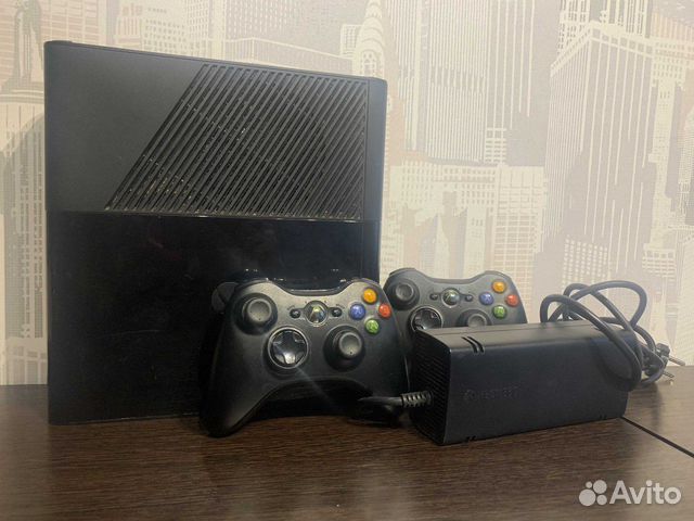 Игровая приставка Xbox 360 Игровая приставка Xbox 360