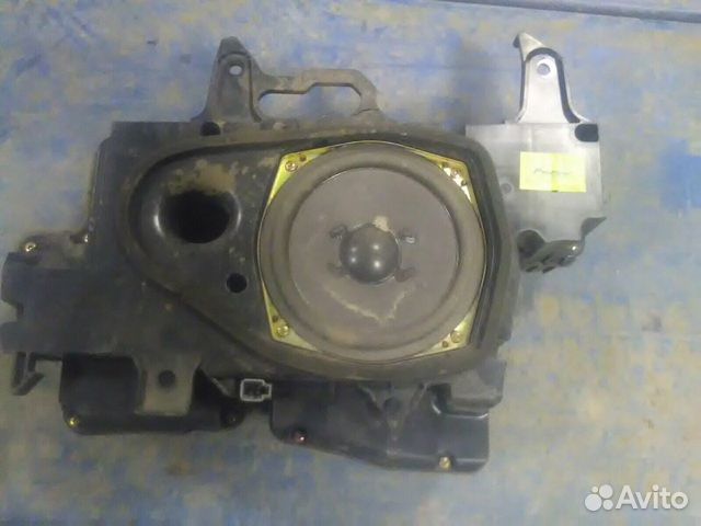 Toyota Land Cruiser prado 120 сабвуфер б/у Toyota Land Cruiser prado 120 сабвуфер б/у