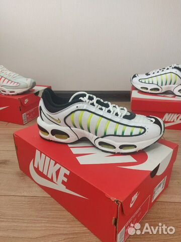 Кроссовки Nike Air Max Tailwind IV