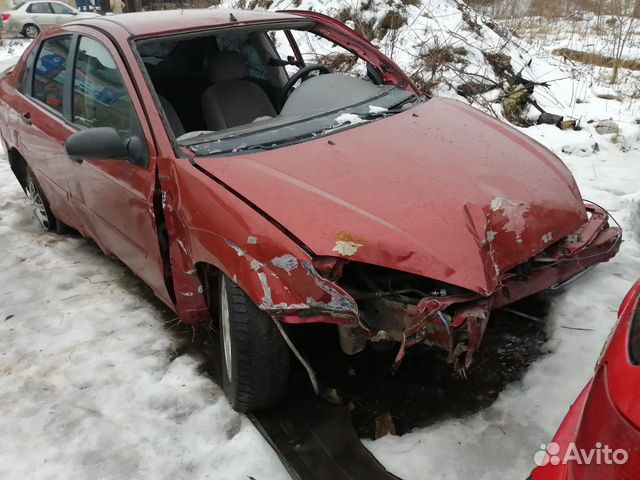 Запчасти б/у на Ford Focus седан 2.0 16V zetec EDD Запчасти б/у на Ford Focus седан 2.0 16V zetec EDD