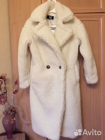 Пальто новое оригинальное из плюша Пальто новое оригинальное из плюша