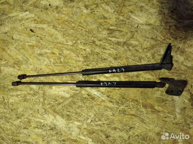 Амортизатор крышки багажника Форд Фокус Мондео