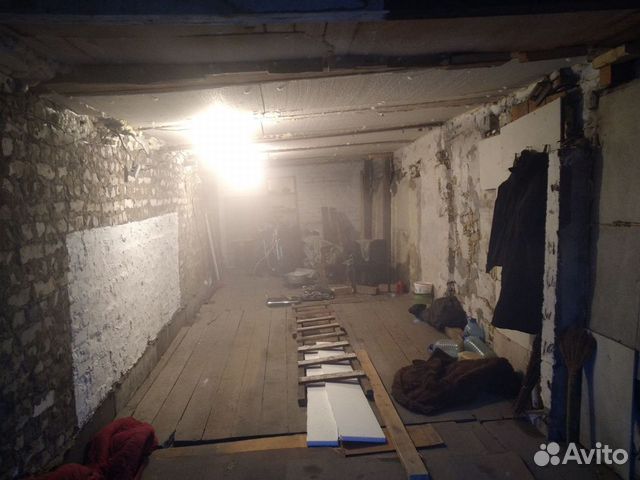 Гараж, > 30 м²