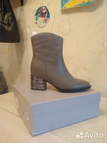 Ботинки женские,нат.кожа,р.39 Ботинки женские,нат.кожа,р.39