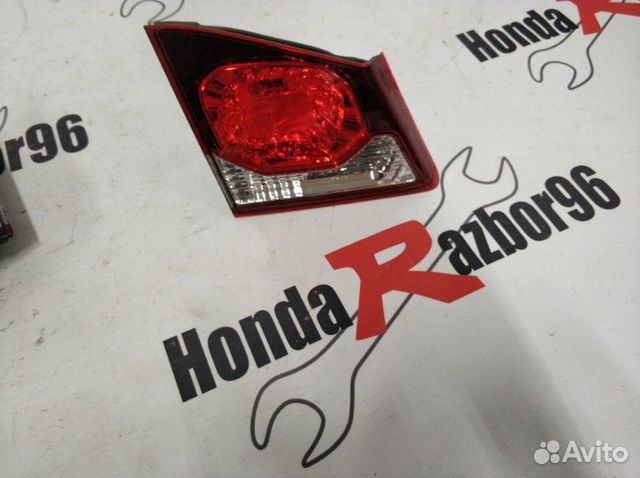 Фонарь в крышку багажника задний левый Honda Civic Фонарь в крышку багажника задний левый Honda Civic
