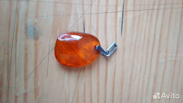 Кулон с янтарем. Серебро. СССР