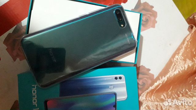 Телефон Хонор 10 Телефон Хонор 10