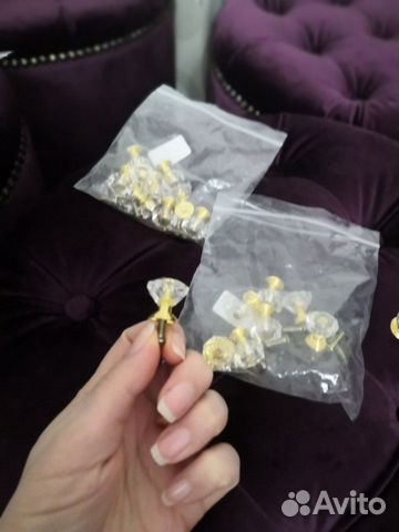 Ручки для мебели пластмассовые. В упаковке по 10 ш Ручки для мебели пластмассовые. В упаковке по 10 ш
