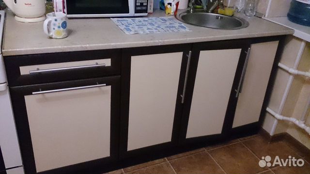 Продаю кухонный гарнитур с вытяжкой)