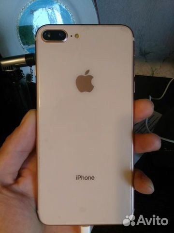 iPhone 8 Plus