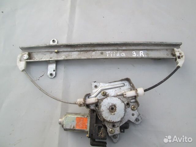 Стеклоподъемник передний правый Nissan Tiida C11