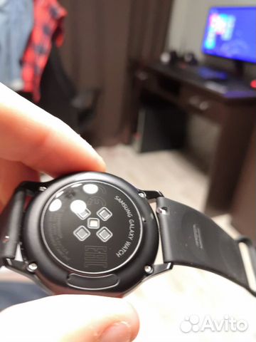 Часы SAMSUNG Galaxy Watch Active Часы SAMSUNG Galaxy Watch Active