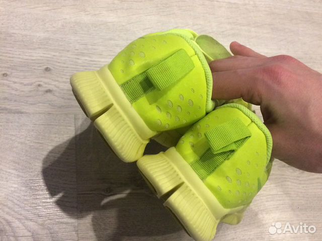 Кроссовки женские Nike Кроссовки женские Nike
