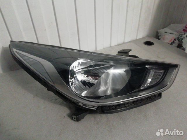 Фара галоген передняя правая Hyundai Solaris 2
