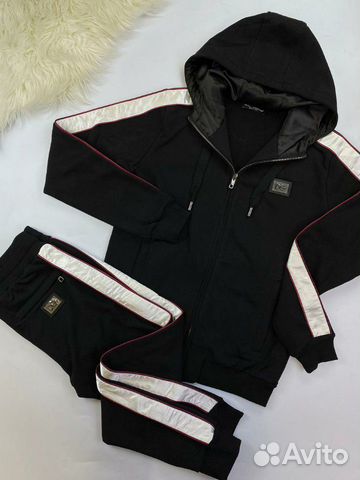 Спортивный костюм Спортивный костюм