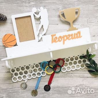 Медальница из дерева Медальница из дерева