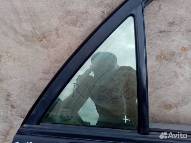Стекло двери (форточка ) заднее правое Lexus