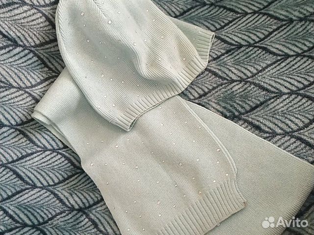 Комплект из шапочки. и шарфа на девочку 3-5 лет Комплект из шапочки. и шарфа на девочку 3-5 лет