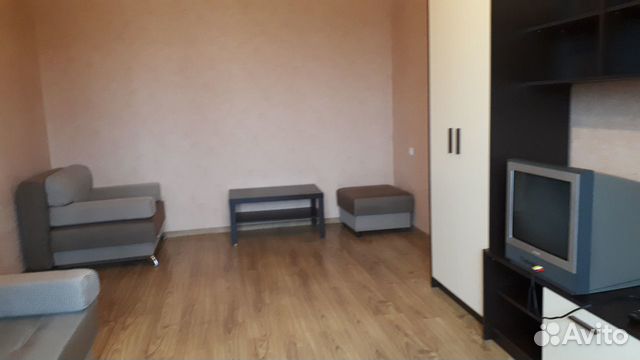 1-к квартира, 42 м², 9/10 эт. 1-к квартира, 42 м², 9/10 эт.
