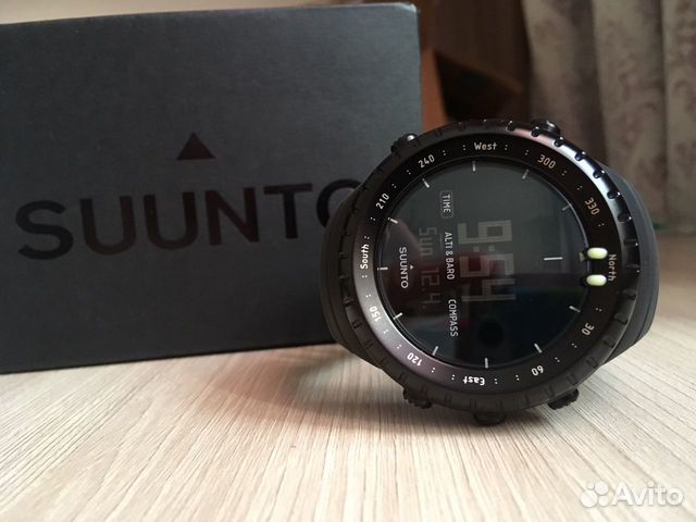Часы новые Suunto Core