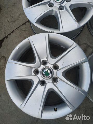 Диски бу оригинал R16 P на Skoda Диски бу оригинал R16 P на Skoda