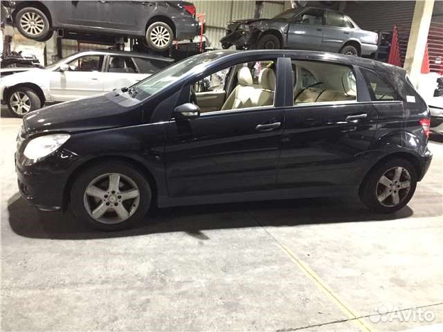 Разбор на запчасти Mercedes B W245 Разбор на запчасти Mercedes B W245