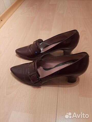 Кожаные туфли фирмы chester
