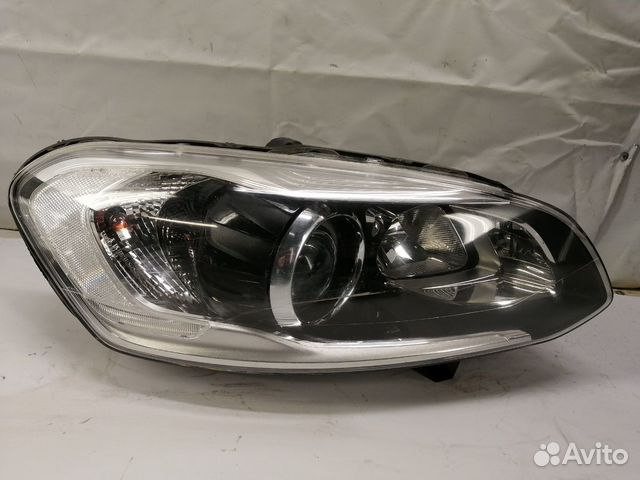 Фара правая Volvo XC60 (2013-2017) ксенон Фара правая Volvo XC60 (2013-2017) ксенон