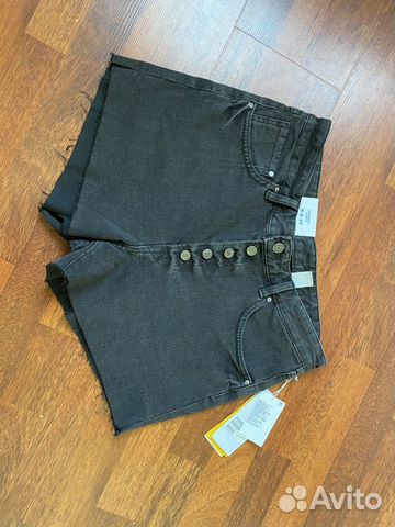 Джинсовые шорты новые H&M Джинсовые шорты новые H&M